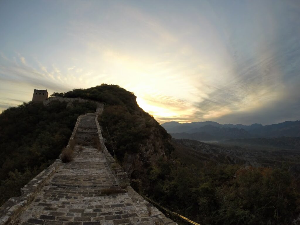 Lever de soleil sur la Grande Muraille de Chine